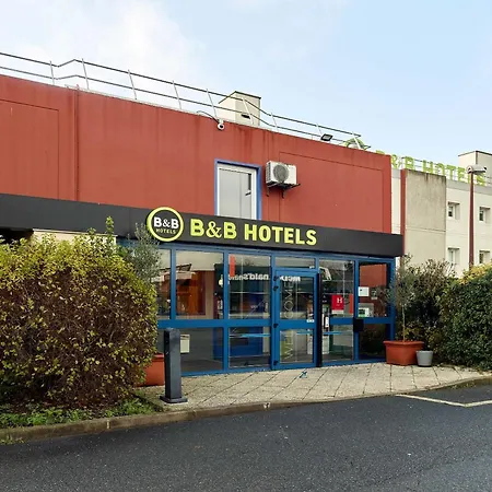 Cergy Hotel 2*