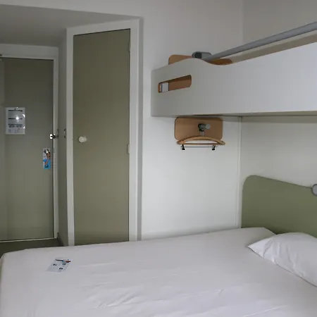 Hotel Cergy 3 Etoiles 3*