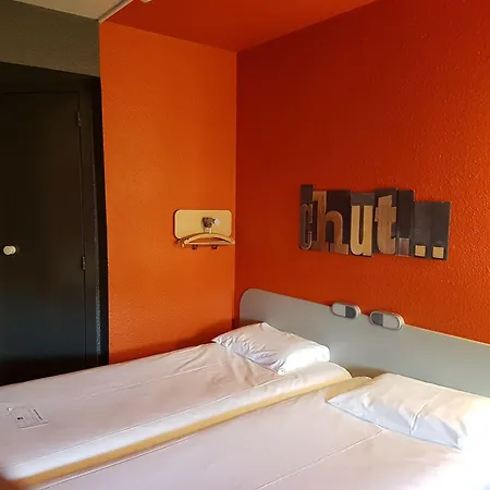 Hotel Cergy 3 Etoiles 3*