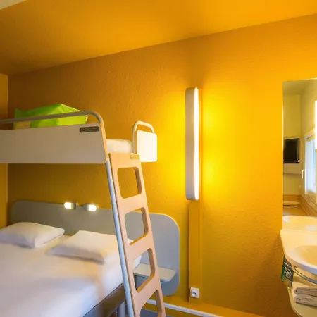 Cergy 3 Etoiles Hotel